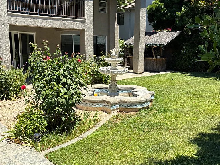 Buckminster Dr — Photo 7