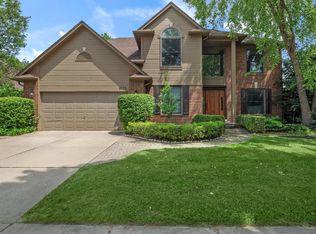 3173 Courtfield Dr, Rochester Hills, MI 48309