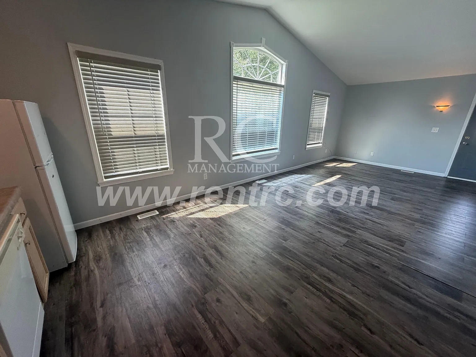 2 bed, 864 sqft, $750 — Photo 3