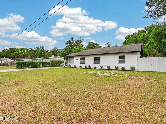 4th image of 536 SAPELO Road