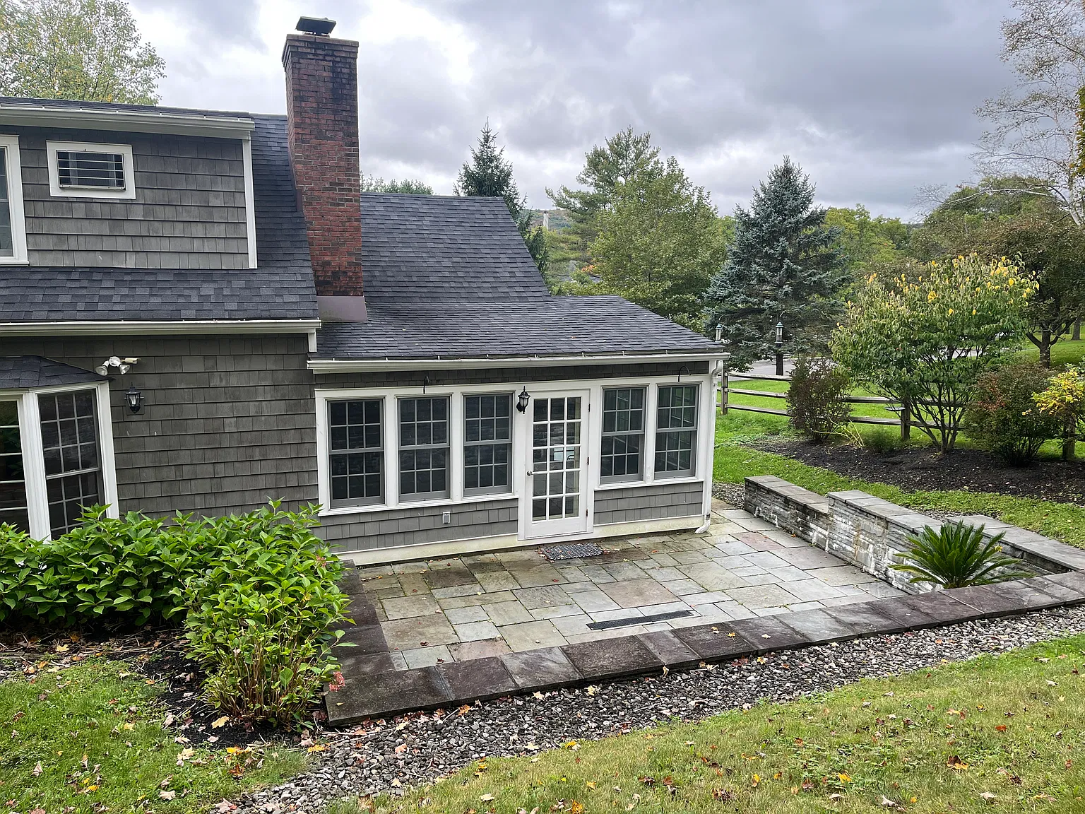 5 bed, 3.5 bath, 2700 sqft, $3,975 — Photo 3