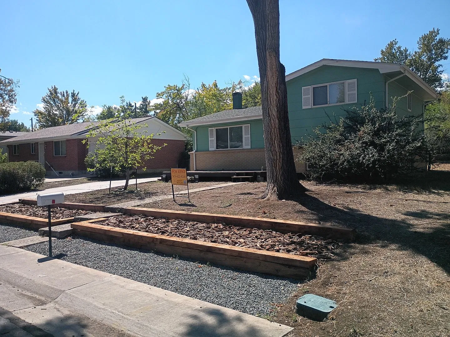 Updated Home w/Huge Garage, Fenced Yard — Photo 2