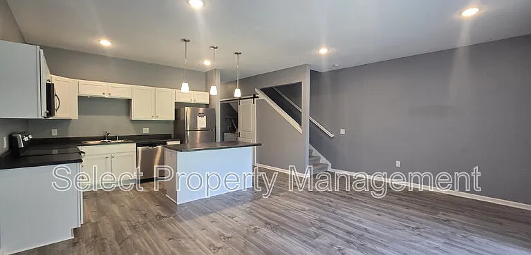 7083 Homestead Rd — Photo 12
