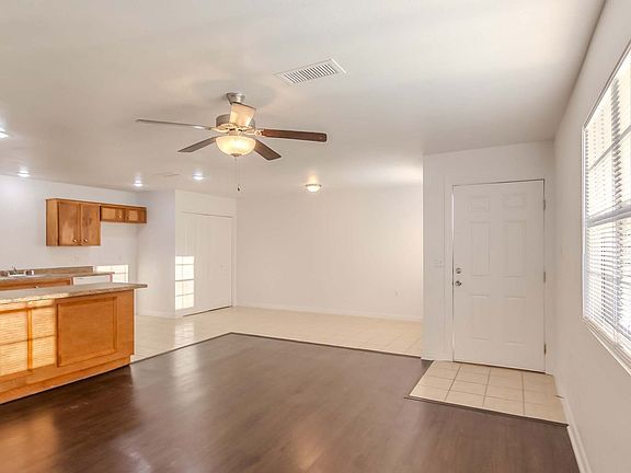 4th image of 2413 Tremont Ave #D2