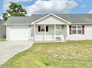 202 Faison Ln, Hubert, NC 28539