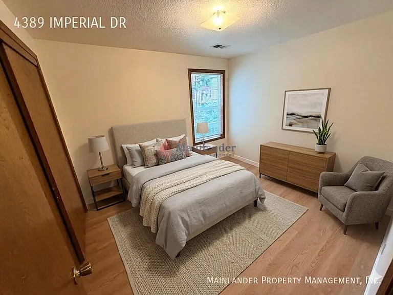 4389 Imperial Dr — Photo 14