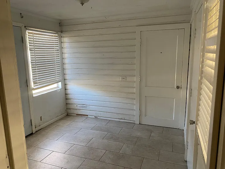 2405 Glengariff Dr — Photo 13