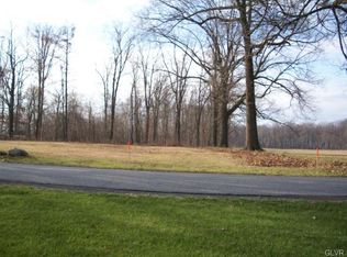 7524 Bell Gate Rd, Coopersburg, PA 18036