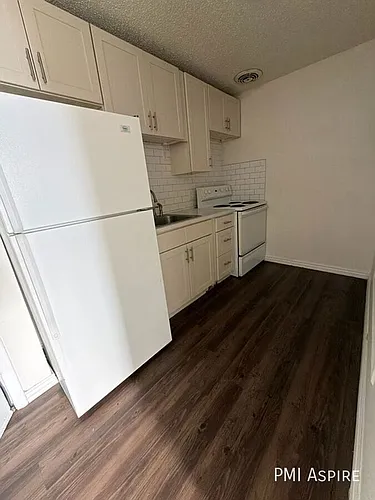 1451 Macon St #203 Photo 1