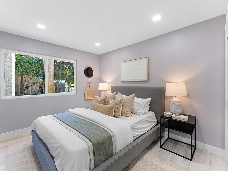 1413 La Salina St — Photo 15