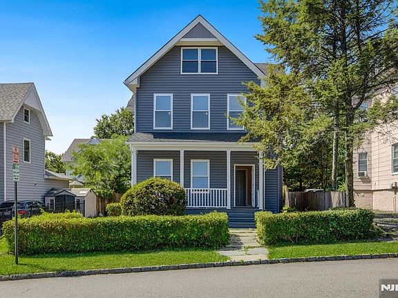 2nd image of 153 Walnut St