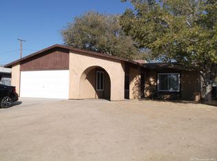 3350 Roxbury St, Rosamond, CA 93560