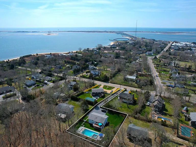 55 Shinnecock Rd #A — Photo 2