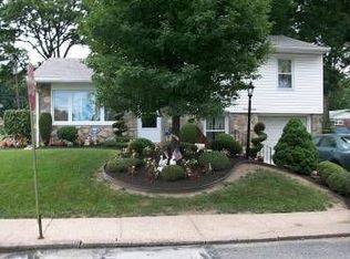 612 Hazel Ave, Folsom, PA