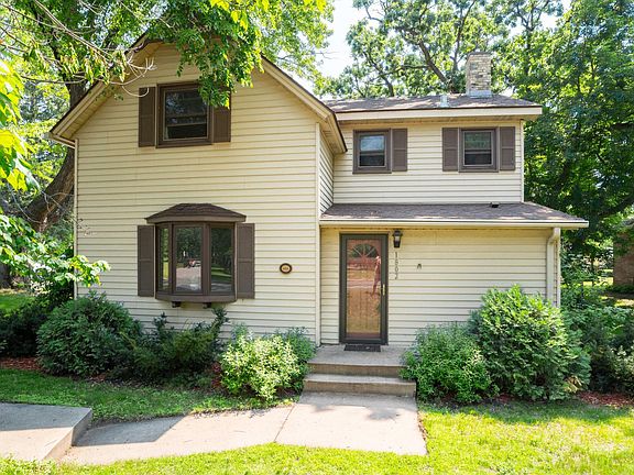 2nd image of 1802 Kilian Blvd SE