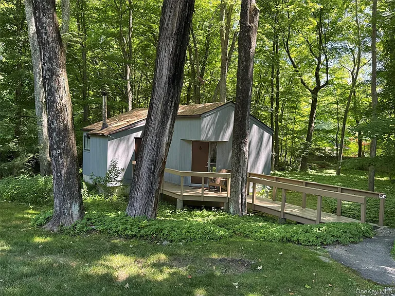10A Clearwater Ln — Photo 13