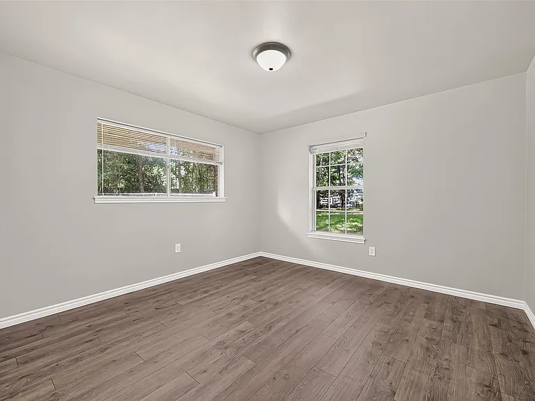 611 Dogwood Trl — Photo 11