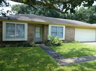 352 Rena Dr, Lafayette, LA 70503