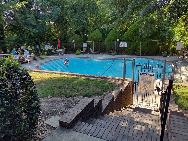 325 Laurens St SW #D7 — Photo 18