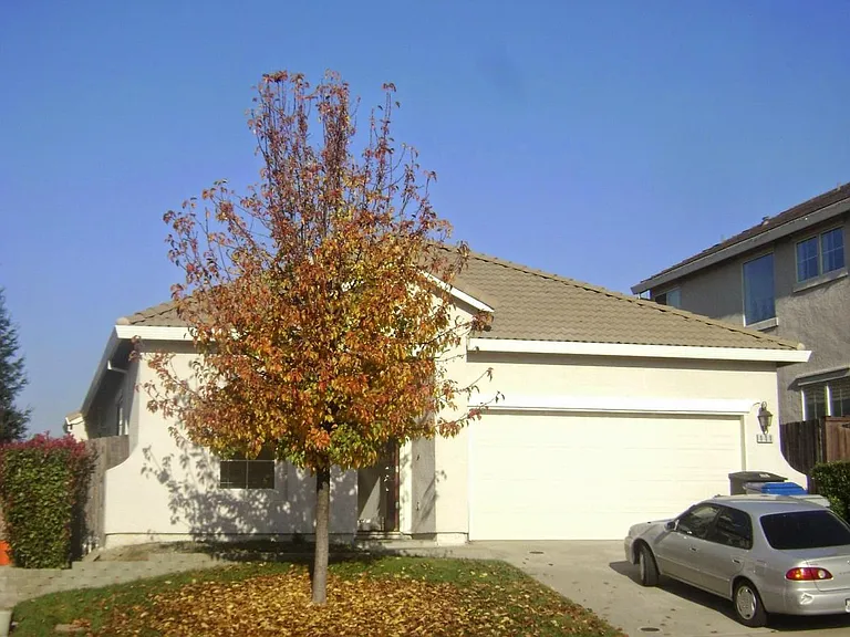 111 Lembi Dr — Photo 6