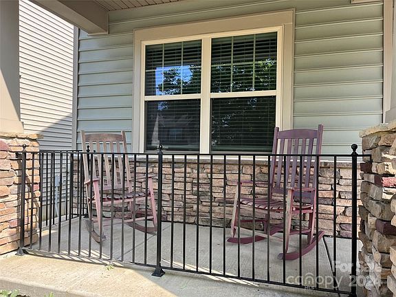 2nd image of 1823 Kody Hollow Ct