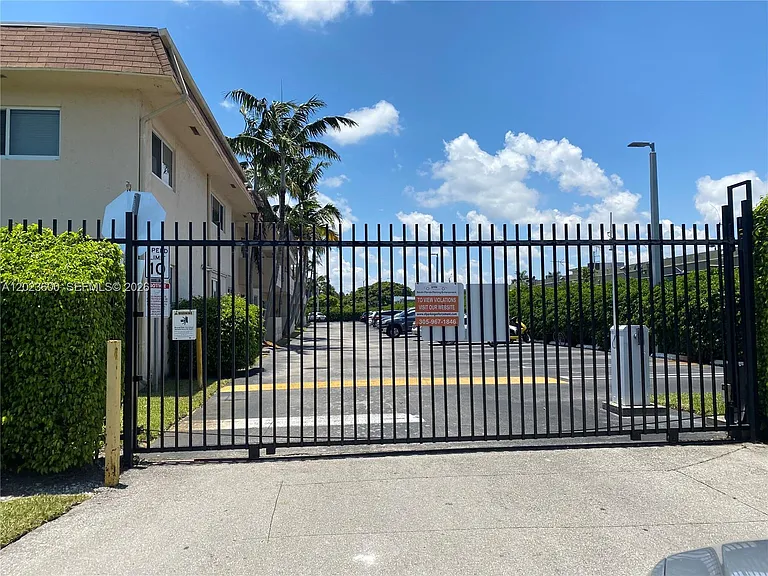 14500 SW 88th Ave #224 — Photo 3