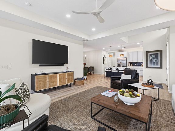 3rd image of 8902 Magic Ct