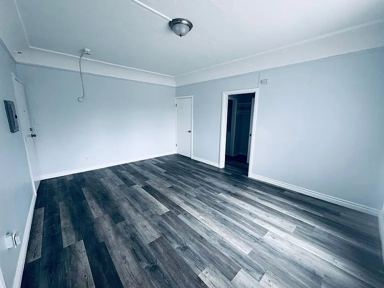 5437 Virginia Ave — Photo 5