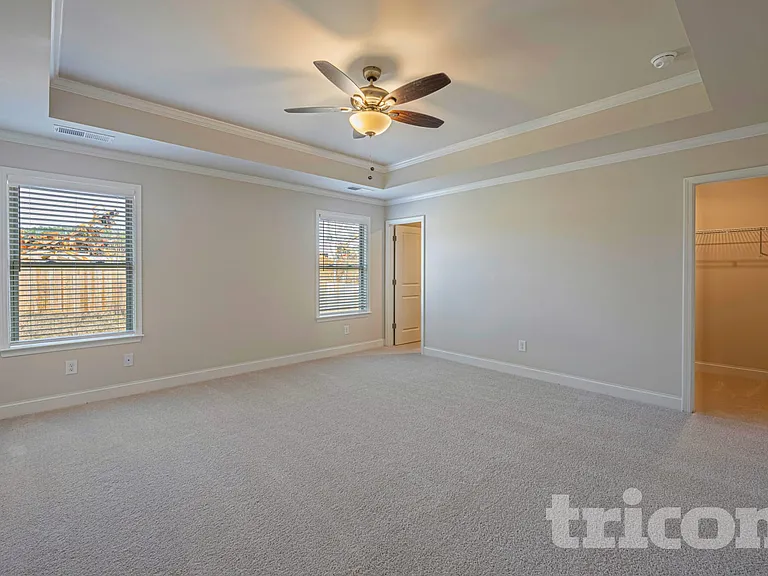 503 Slyfox Ln — Photo 11