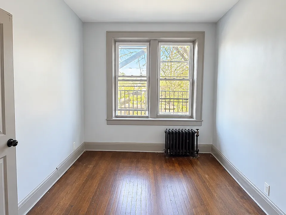 717 Arlington Ave #5C
