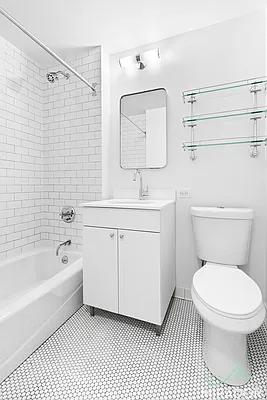 Rented by Mirador Real Estate | media 12