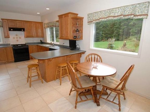 3rd image of 44217 SE 170th St