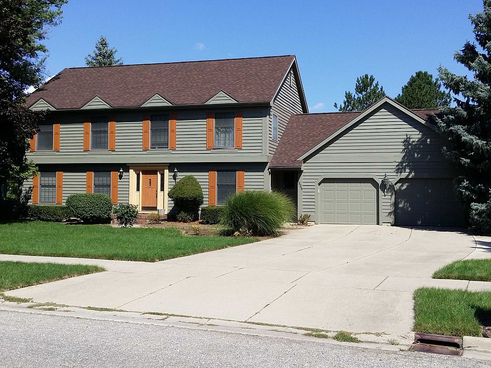 1st image of 1828 Yosemite Dr