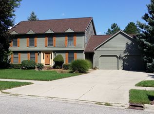 1828 Yosemite Dr, Okemos, MI 48864