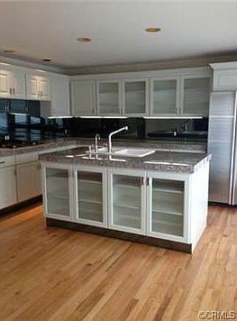 3rd image of 318 24th St