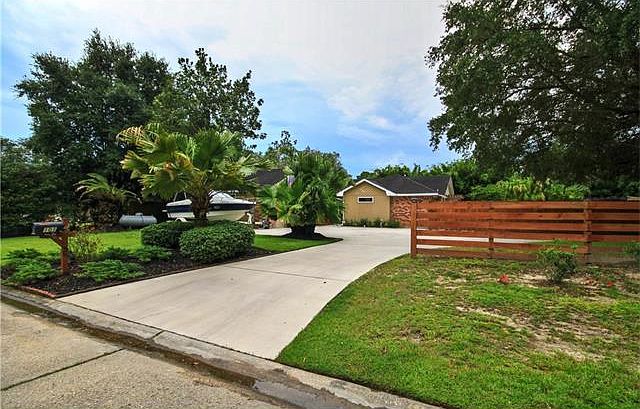 1st image of 101 Lake D Este Dr
