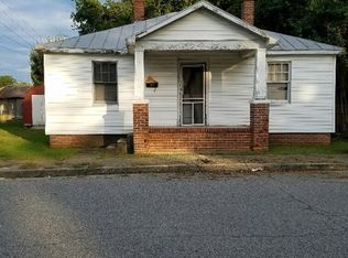 206 Powell St, Emporia, VA 23847