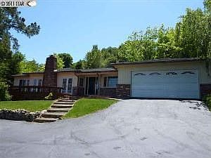 1st image of 336 Tharp Dr