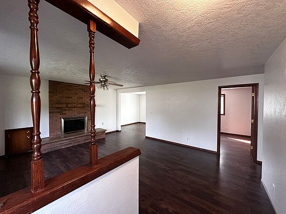 2nd image of 1379 Parkway Dr NW