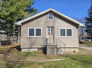 (Undisclosed Address), Momence, IL 60954