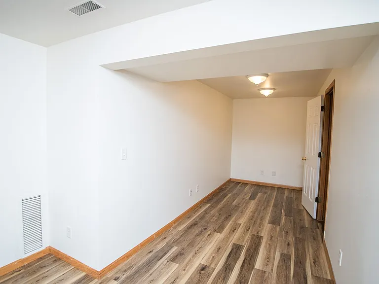 353 College Ave — Photo 10