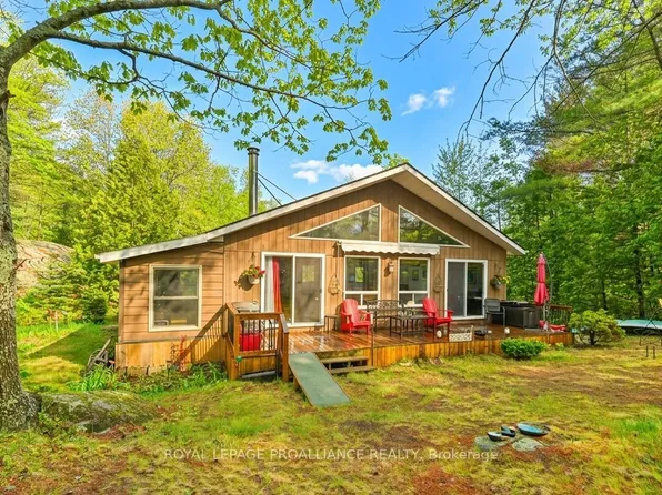 1079 Lemke Ln, North Frontenac, ON K0H 1C0