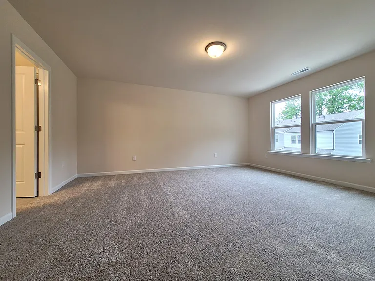200 Parker Station Ave — Photo 10