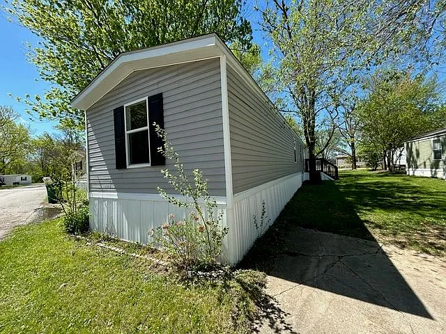 Lincoln Place — Photo 42