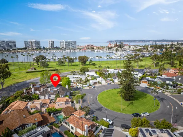 945 Bay Cir, Coronado, CA 92118