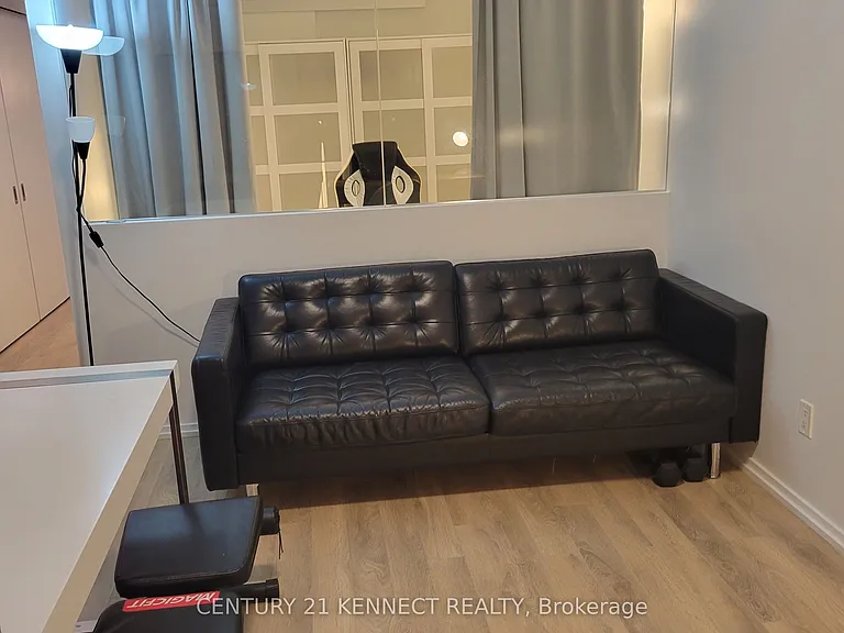 197 Yonge St #3310 — Photo 19