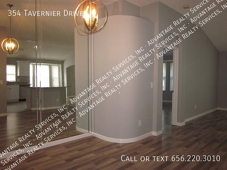354 Tavernier Dr — Photo 5