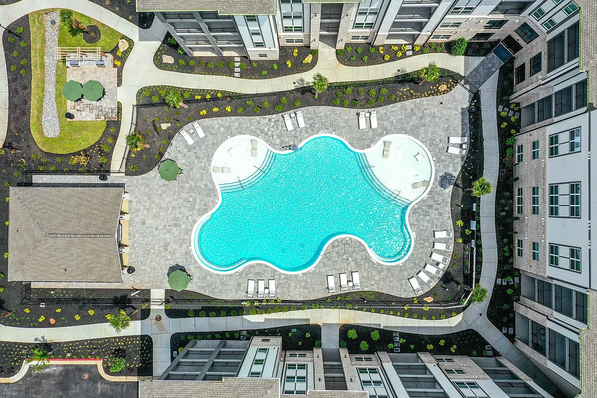 Building Photo - Somerset Apartments