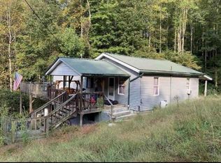 3512 Coal River Rd, Arnett, WV 25007
