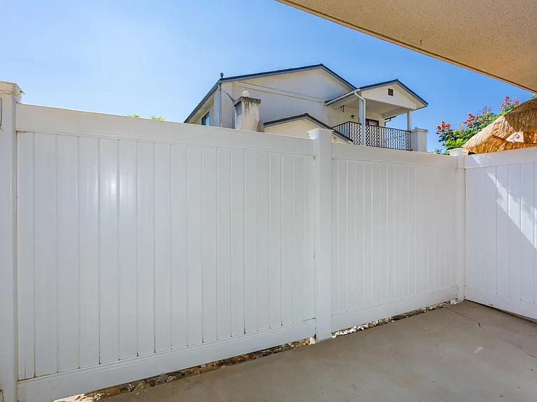 3030 Suncrest Dr #409 — Photo 6